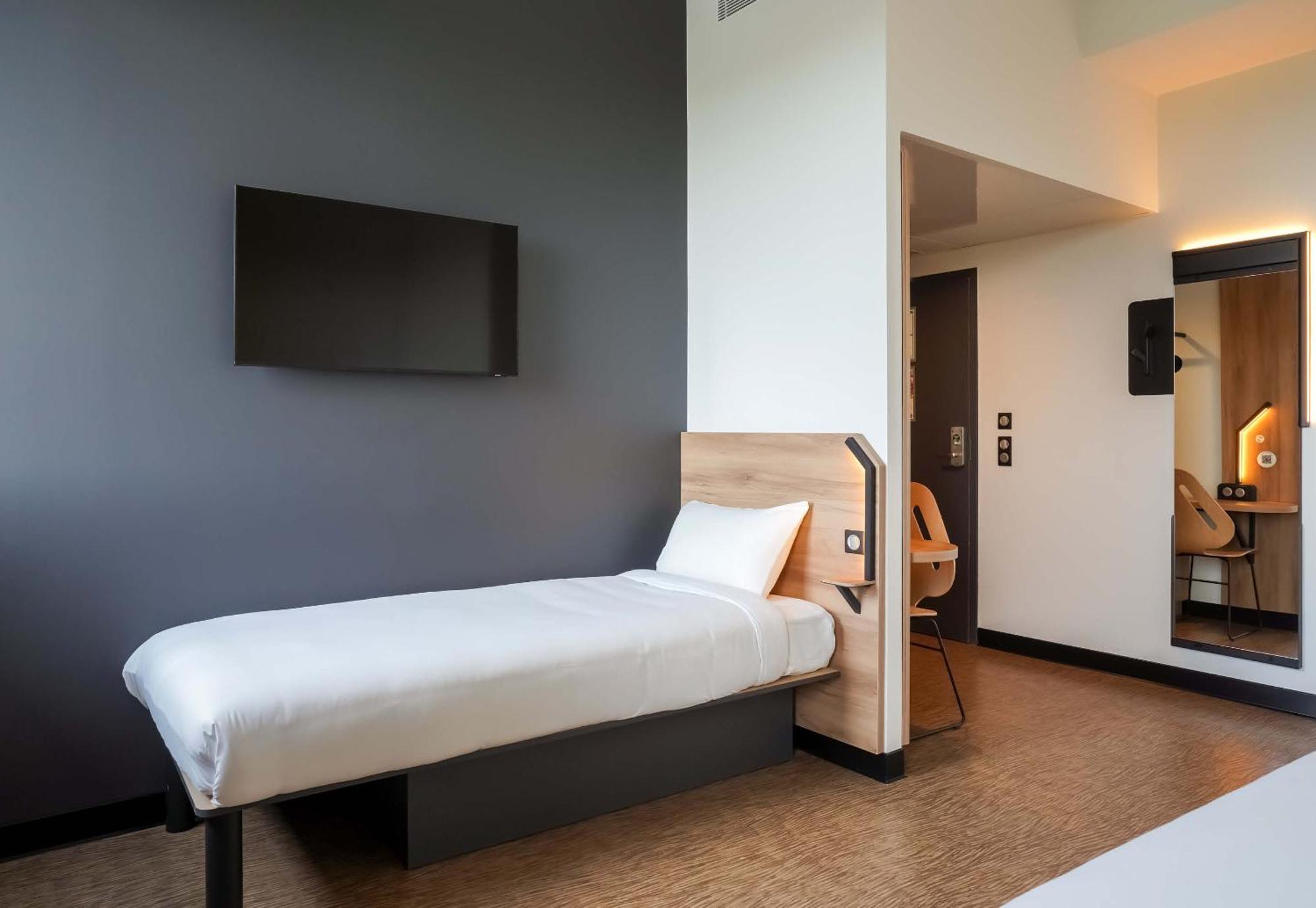 B&B Hotel Paris Porte D'Orleans Μονρούζ Εξωτερικό φωτογραφία