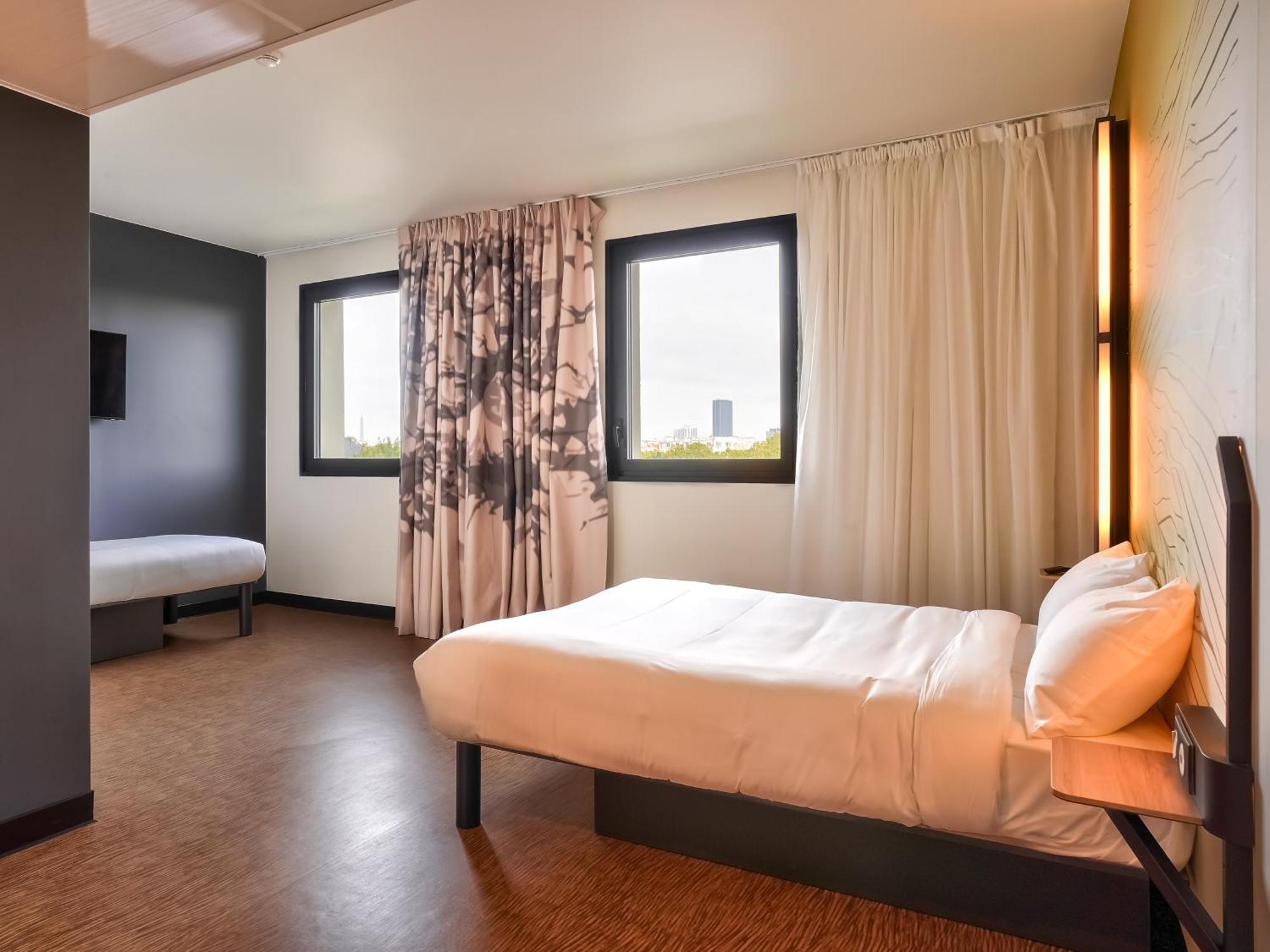 B&B Hotel Paris Porte D'Orleans Μονρούζ Εξωτερικό φωτογραφία